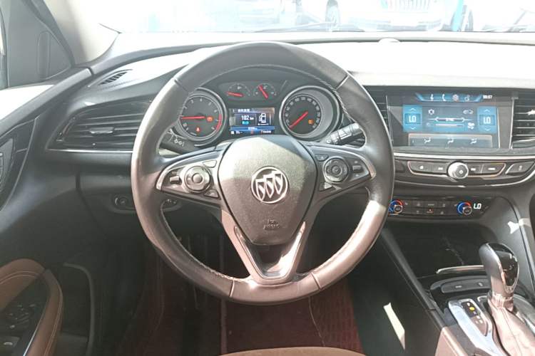 Used Buick Regal 2017 20T Elite Edition Steering Wheel