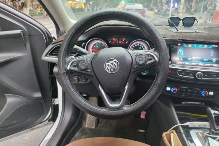 Used Buick Regal 2017 20T Elite Edition Steering Wheel