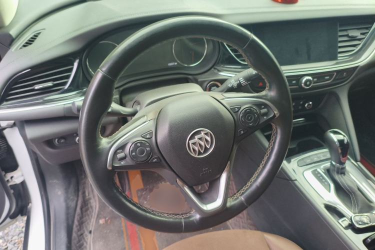 Used Buick Regal 2017 20T Prestige Model Steering Wheel