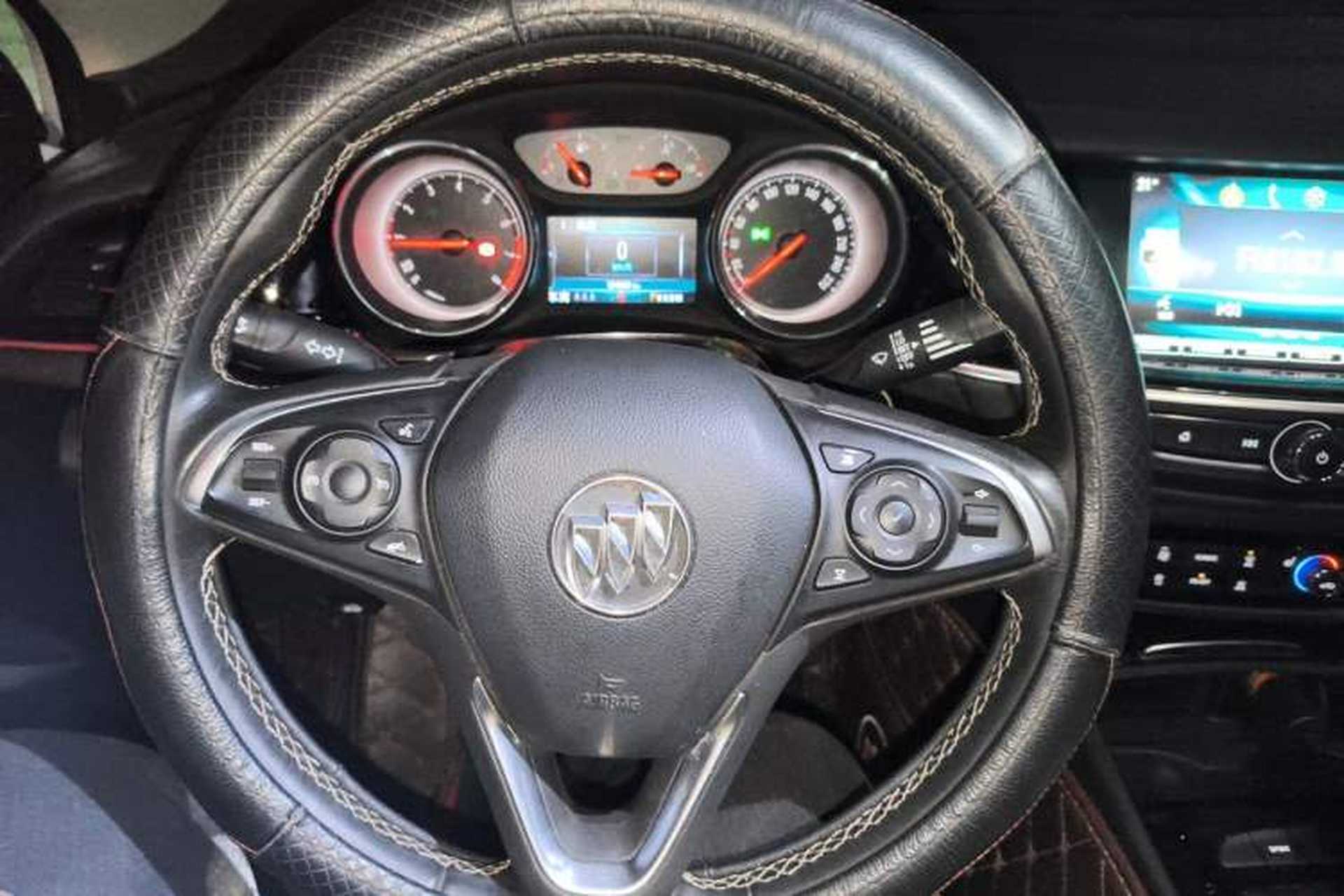 Used Buick Regal 2017 20T Luxury Model Steering Wheel