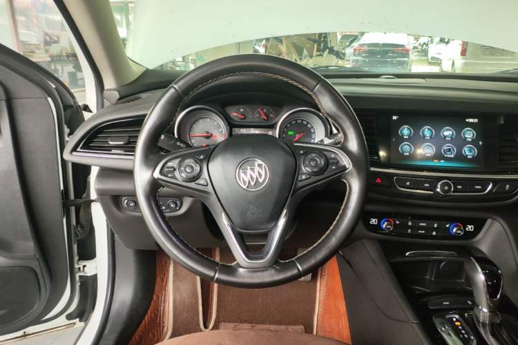 Used Buick Regal 2017 20T Elite Edition Steering Wheel