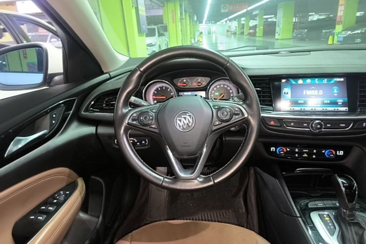 Used Buick Regal 2017 20T Elite Edition Steering Wheel