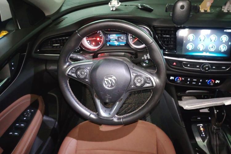 Used Buick Regal 2017 20T Luxury Model Steering Wheel