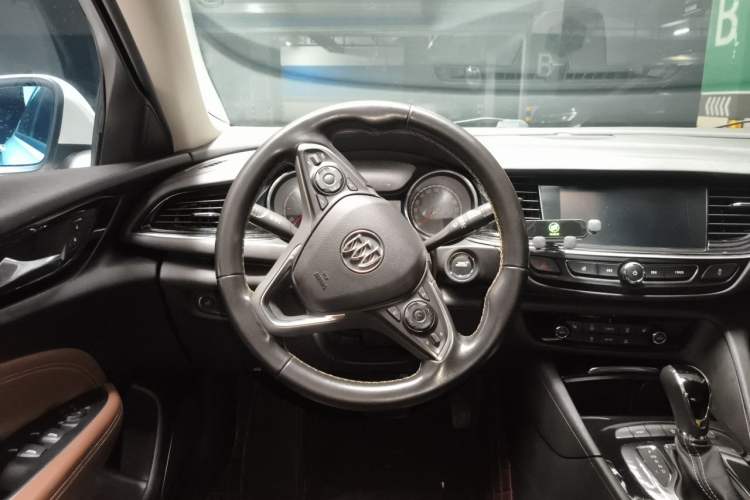 Used Buick Regal 2017 20T Elite Edition Steering Wheel