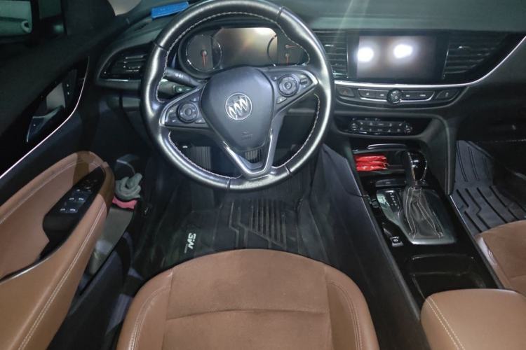 Used Buick Regal 2017 28T Luxury Edition Steering Wheel