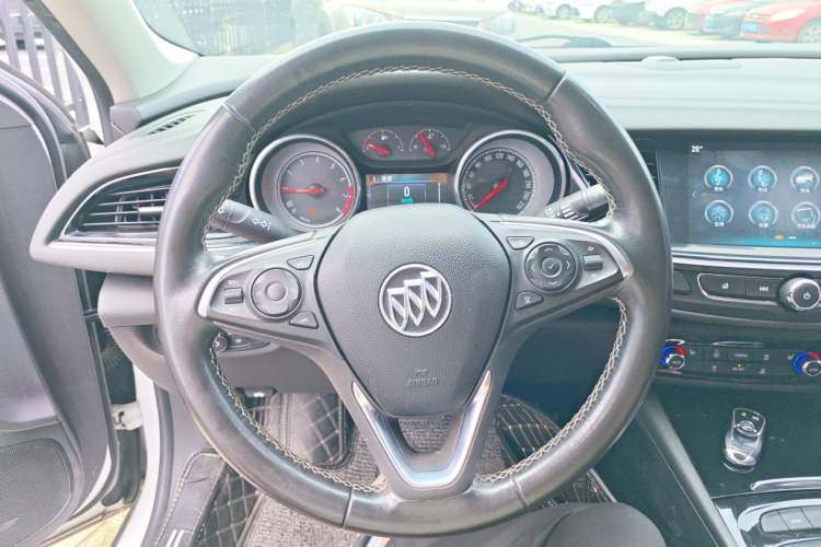 Used Buick Regal 2017 20T Elite Edition Steering Wheel