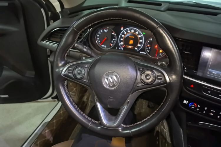 Used Buick Regal 2017 28T Prestige Model Steering Wheel