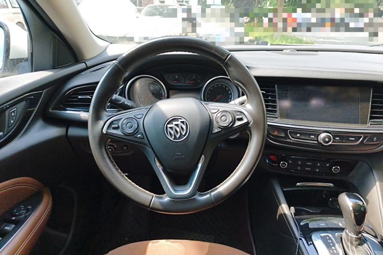 Used Buick Regal 2017 20T Luxury Model Steering Wheel