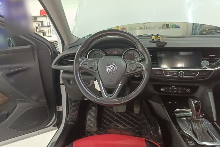 Used Buick Regal 2017 20T Elite Edition Steering Wheel