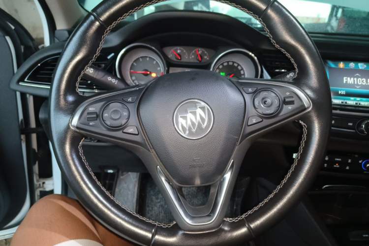Used Buick Regal 2017 20T Elite Edition Steering Wheel