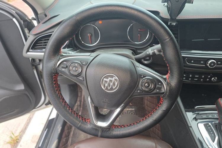 Used Buick Regal 2017 20T Prestige Model Steering Wheel