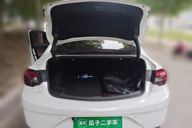 Used Buick Regal 2017 20T Elite Edition Trunk