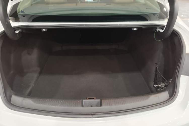 Used Buick Regal 2017 20T Elite Edition Trunk