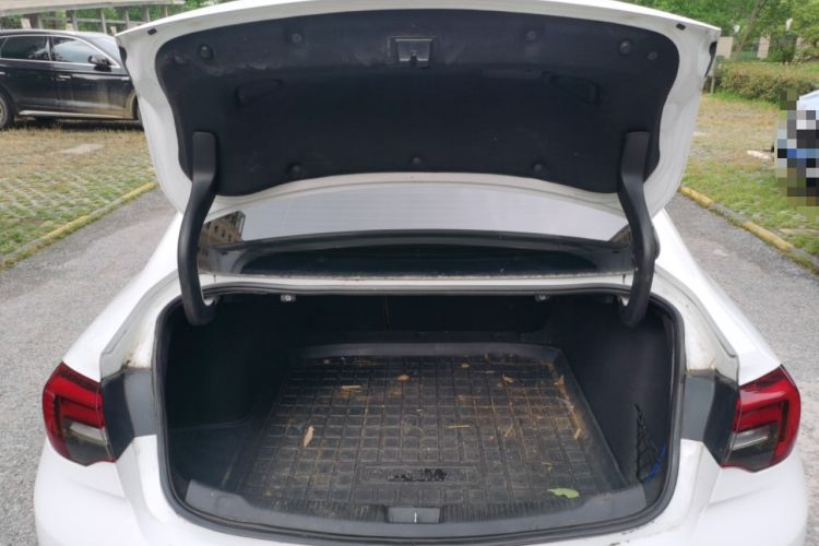 Used Buick Regal 2017 20T Elite Edition Trunk