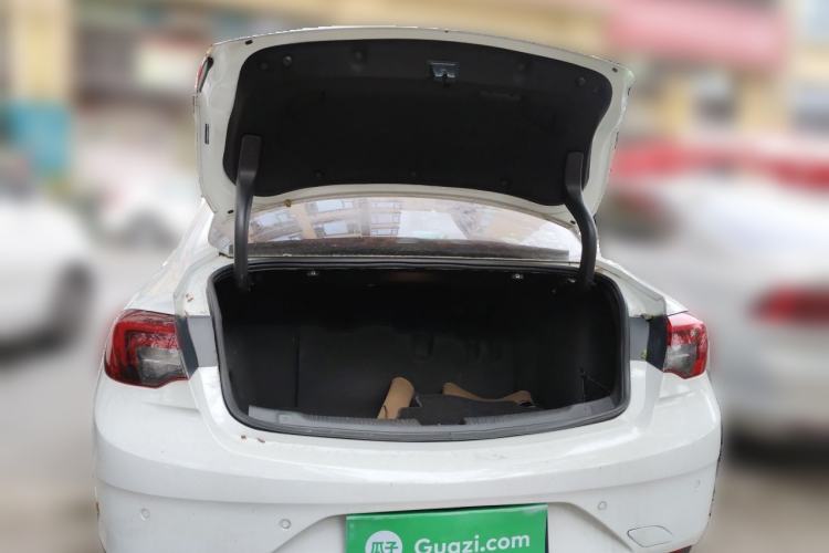 Used Buick Regal 2017 30H Luxury Version Trunk