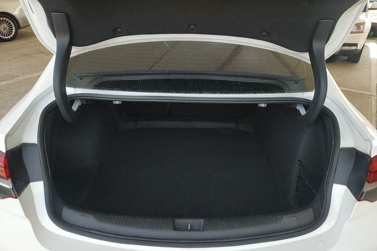 Used Buick Regal 2017 20T Luxury Model Trunk
