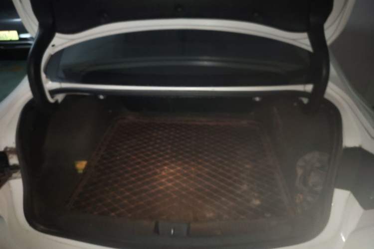 Used Buick Regal 2017 20T Elite Edition Trunk