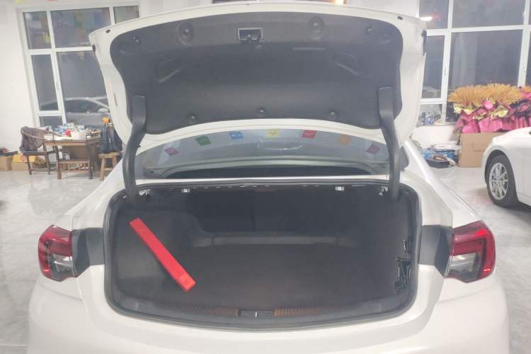 Used Buick Regal 2017 GS 28T Luxury Model Trunk