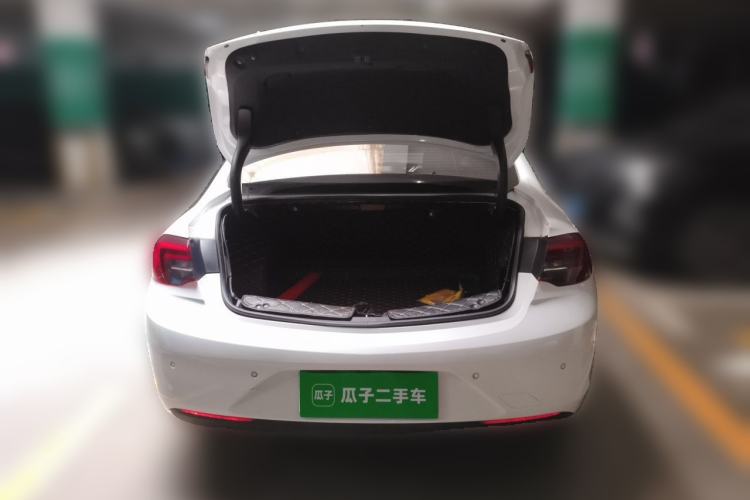 Used Buick Regal 2017 20T Elite Edition Trunk