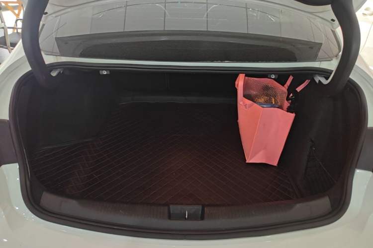 Used Buick Regal 2017 20T Luxury Model Trunk
