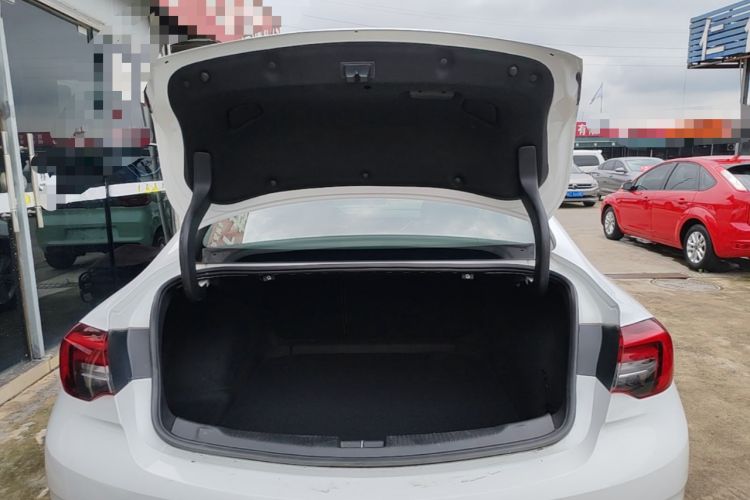 Used Buick Regal 2017 20T Elite Edition Trunk