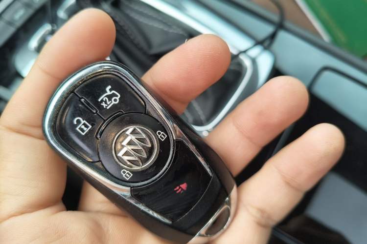Used Buick Regal 2017 28T Prestige Model Vehicle Key