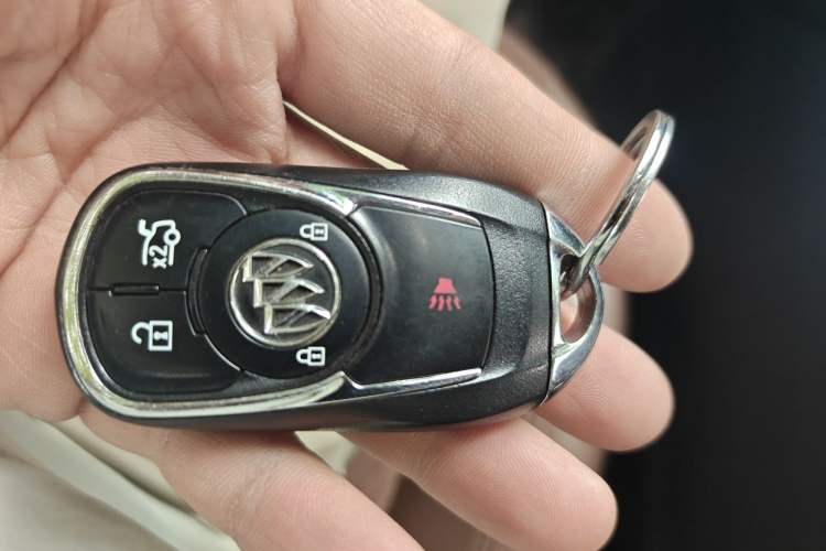Used Buick Regal 2017 20T Elite Edition Vehicle Key