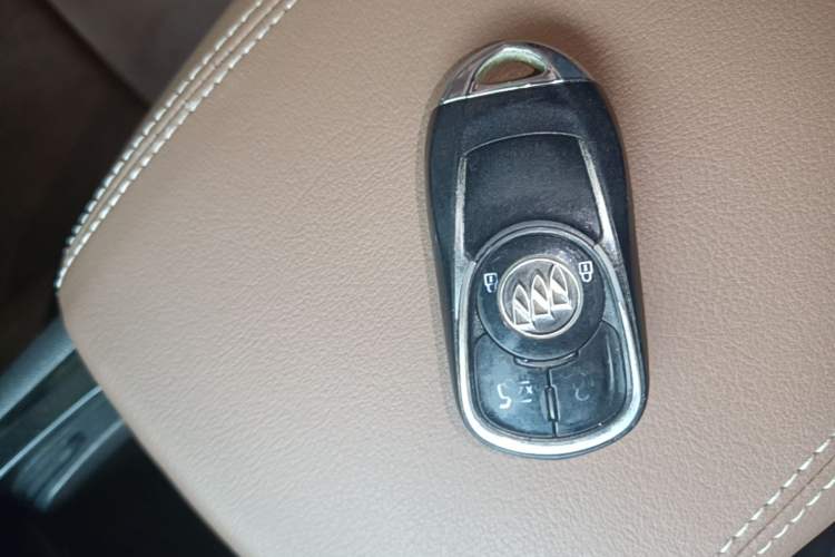 Used Buick Regal 2017 20T Luxury Model Vehicle Key