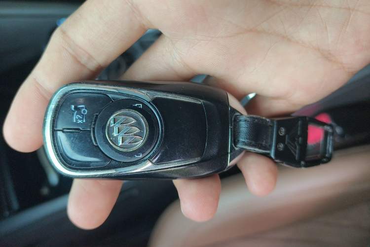Used Buick Regal 2017 28T Prestige Model Vehicle Key