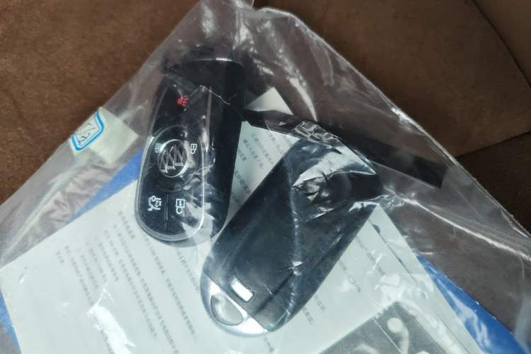 Used Buick Regal 2017 20T Elite Edition Vehicle Key