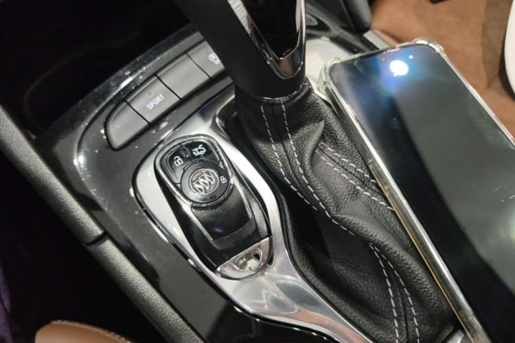 Used Buick Regal 2017 20T Elite Edition Vehicle Key