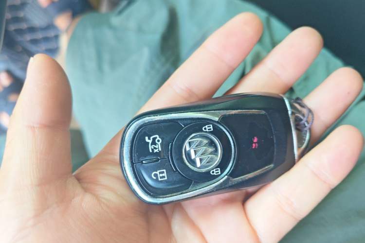 Used Buick Regal 2017 20T Prestige Model Vehicle Key