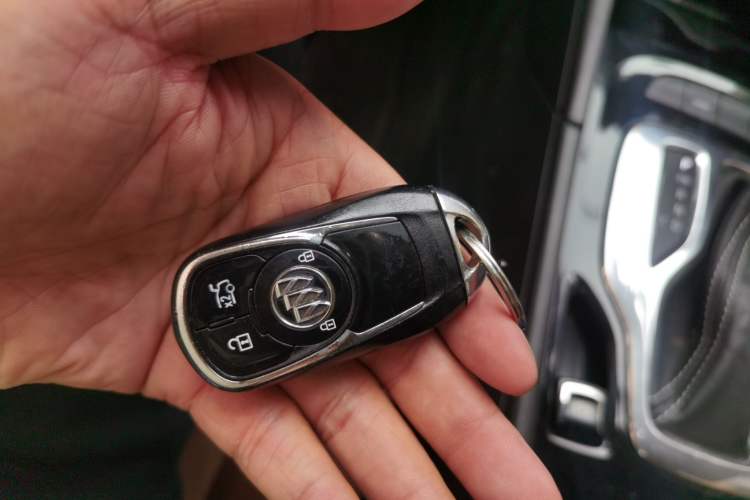 Used Buick Regal 2017 20T Luxury Model Vehicle Key