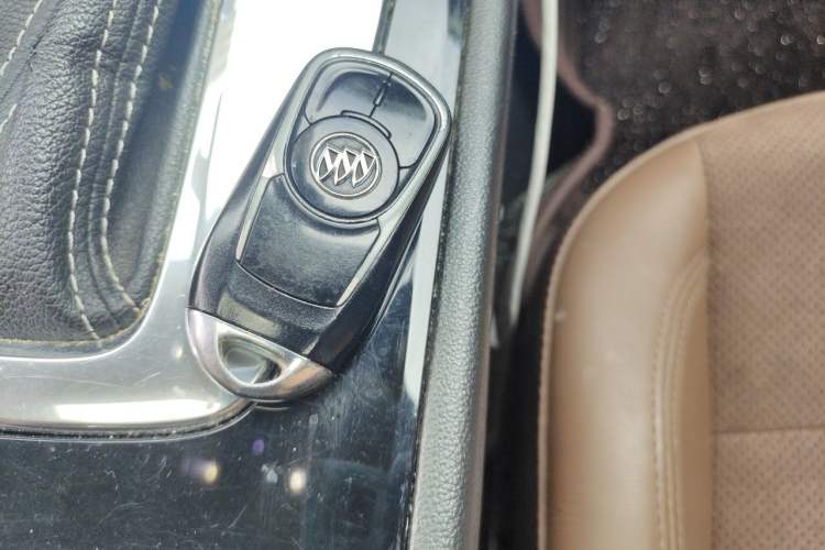 Used Buick Regal 2017 28T Prestige Model Vehicle Key