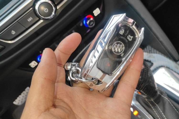 Used Buick Regal 2017 20T Luxury Model Vehicle Key