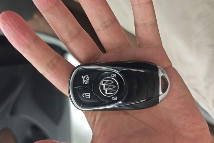 Used Buick Regal 2017 20T Elite Edition Vehicle Key