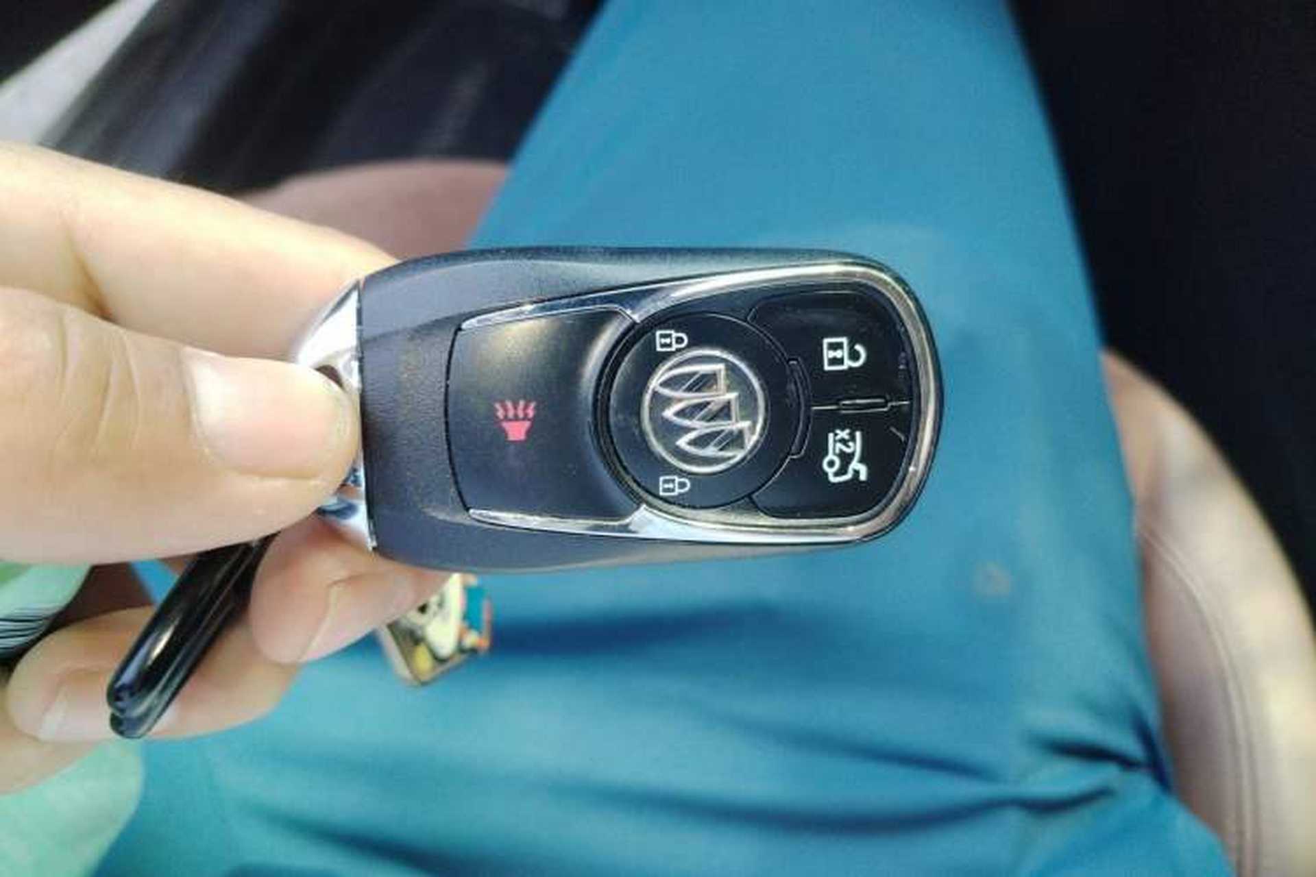 Used Buick Regal 2017 20T Elite Edition Vehicle Key
