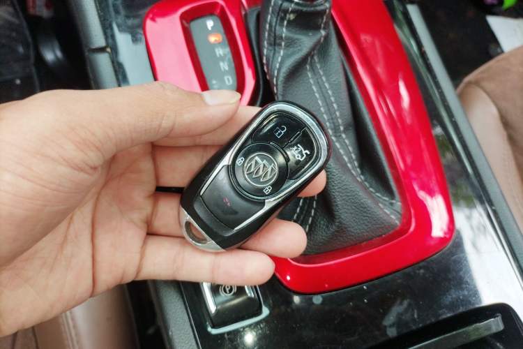 Used Buick Regal 2017 20T Elite Edition Vehicle Key