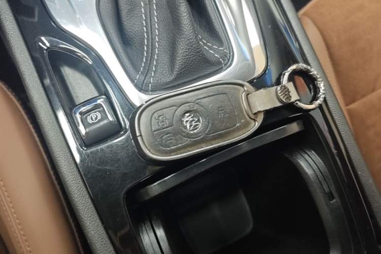 Used Buick Regal 2017 20T Elite Edition Vehicle Key