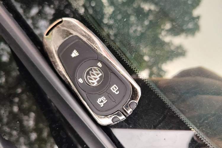 Used Buick Regal 2017 20T Elite Edition Vehicle Key