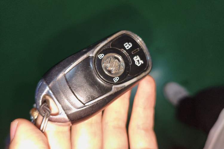 Used Buick Regal 2017 20T Elite Edition Vehicle Key