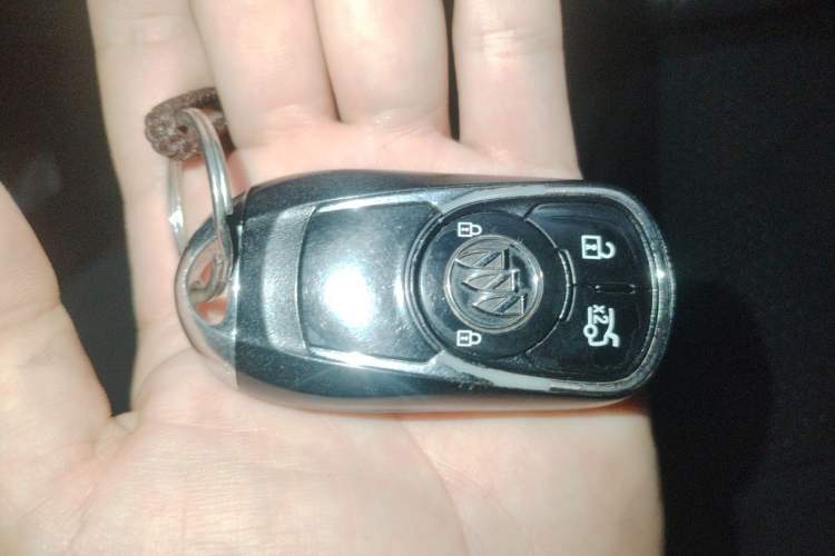 Used Buick Regal 2017 20T Luxury Model Vehicle Key