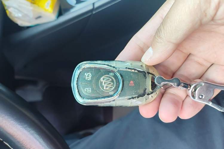 Used Buick Regal 2017 28T Luxury Edition Vehicle Key