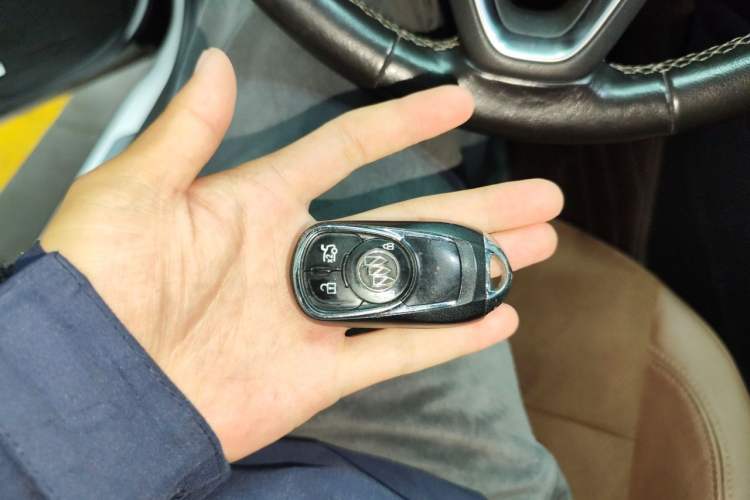 Used Buick Regal 2017 28T Prestige Model Vehicle Key