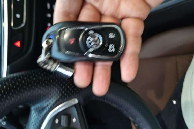 Used Buick Regal 2017 20T Luxury Model Vehicle Key