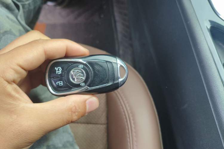 Used Buick Regal 2017 20T Prestige Model Vehicle Key