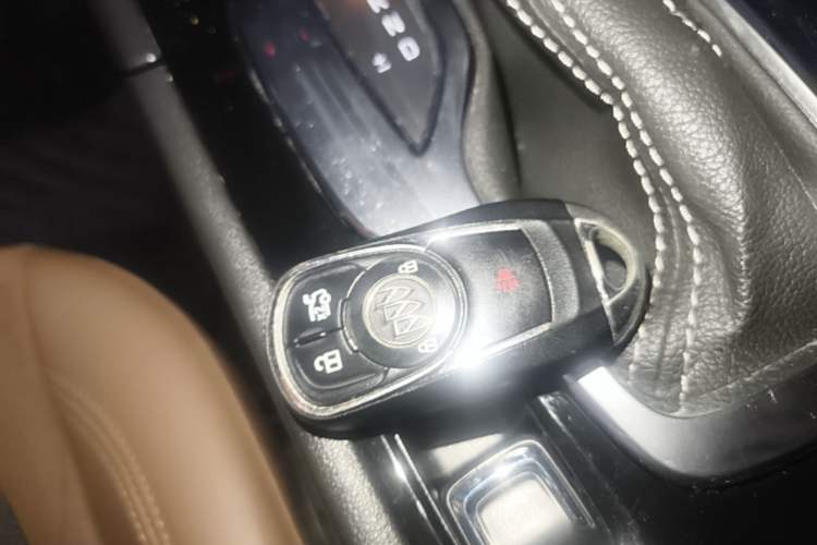 Used Buick Regal 2017 20T Luxury Model Vehicle Key