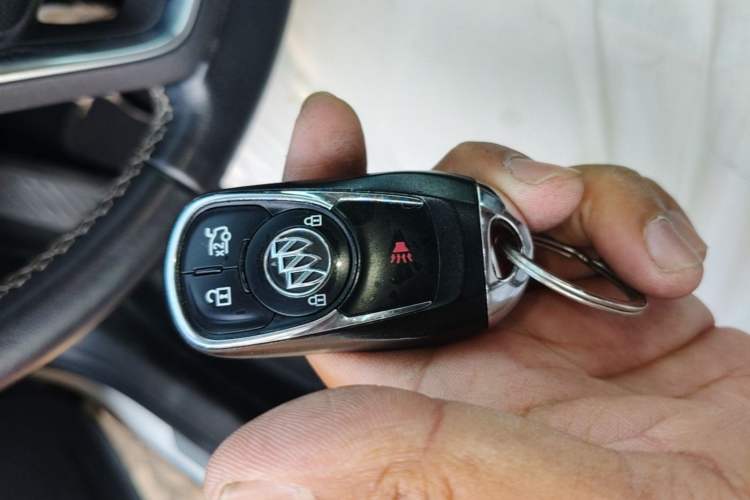 Used Buick Regal 2017 20T Elite Edition Vehicle Key
