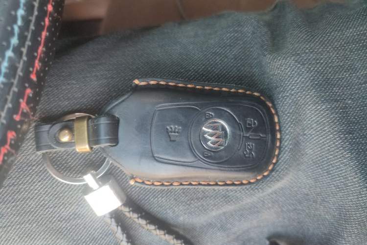 Used Buick Regal 2017 20T Elite Edition Vehicle Key
