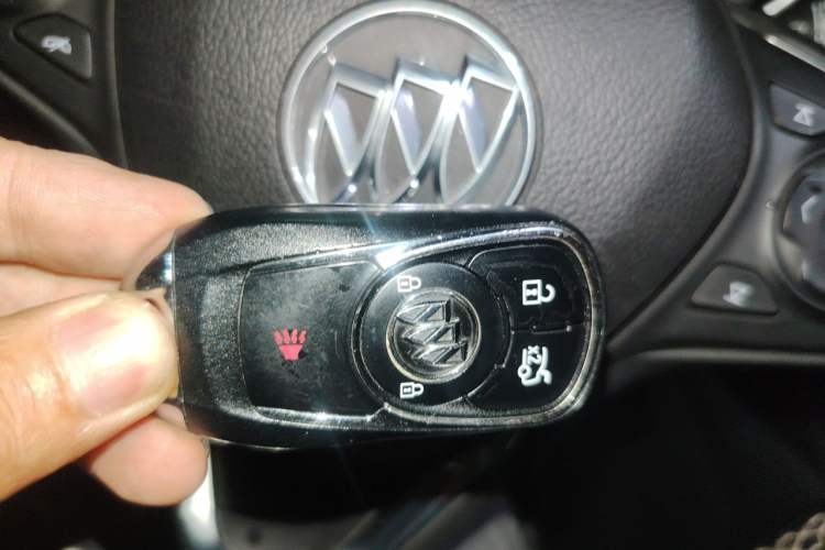 Used Buick Regal 2017 20T Luxury Model Vehicle Key